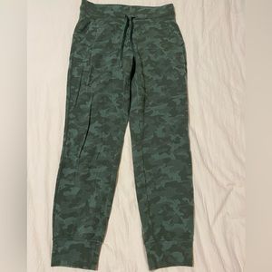 Lululemon camo joggers
